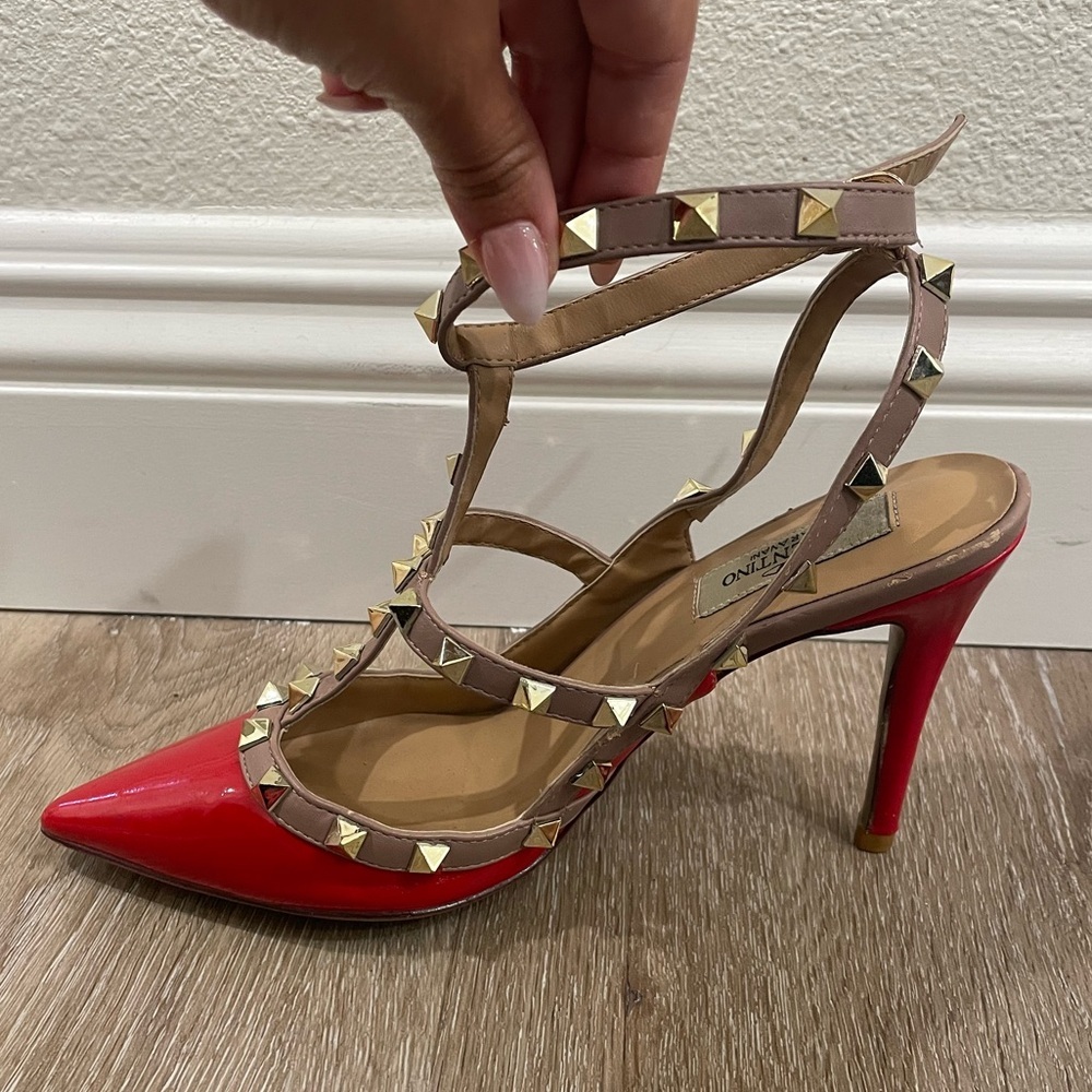 Valentino Garavani Red Patent and Nude Rockstud T-Strap Pumps - Picture 4 of 16